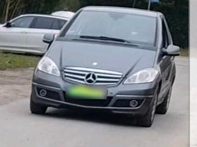 Gebraucht Mercedes A180 2010 Grau Kleinwagen