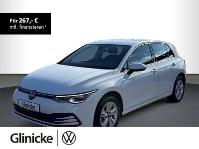 Gebraucht VW Golf VIII Life 131 PS (96 kW) 2023 Pure white Limousine