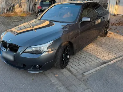 Gebraucht BMW 530 M Sport 235 PS (172 kW) 2009 Grau Limousine