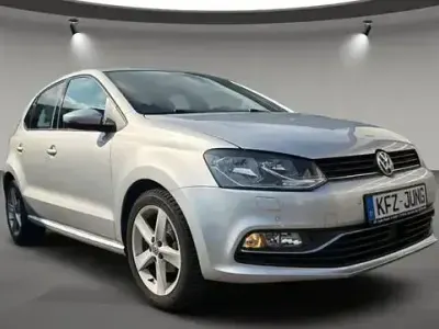Gebraucht VW Polo Comfortline 90 PS (66 kW) 2014 Silber Limousine