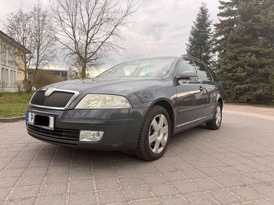 Gebraucht Skoda Octavia Elegance 150 PS (110 kW) 2007 Grau Kombi
