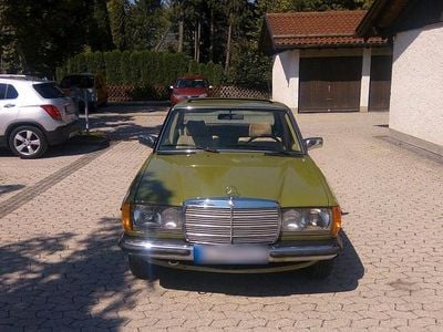 Usata Mercedes 200 1982 Verde Berlina