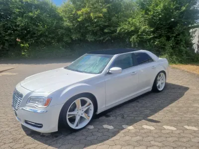Gebraucht Chrysler 300C 296 PS (217 kW) 2012 Weiß Limousine