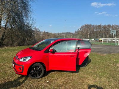 Second-hand VW up! move up! 60 CP (44 kW) 2019 Roșu Hatchback