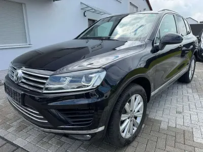 Second-hand VW Touareg R-line 204 CP (150 kW) 2016 Negru SUV