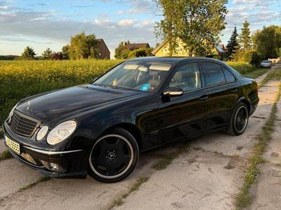 Mercedes E200