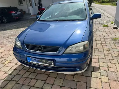 Gebraucht Opel Astra 103 PS (75 kW) 2003 Blau Limousine