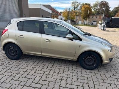 Gebraucht Opel Corsa Edition 87 PS (63 kW) 2010 Gold Kleinwagen