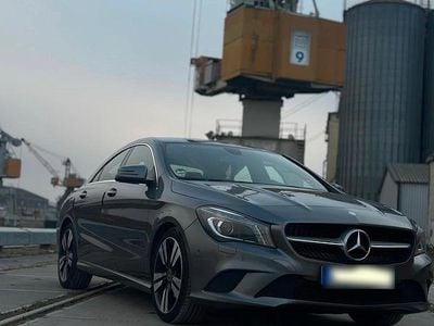 Gebraucht Mercedes CLA200 156 PS (114 kW) 2014 Grau Limousine