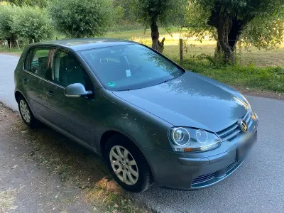 Gebraucht VW Golf IV 102 PS (75 kW) 2005 Grau Limousine