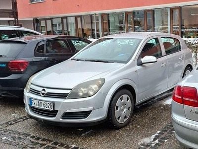 Usata Opel Astra Cosmo 105 CV (77 kW) 2004 Berlina