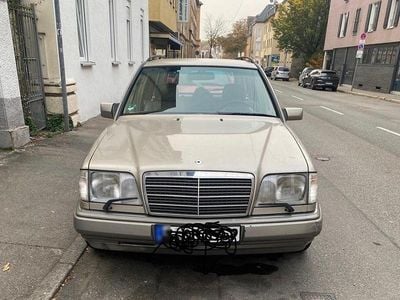 Gebraucht Mercedes E320 220 PS (161 kW) 1995 Beige Kombi