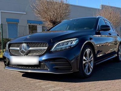 Gebraucht Mercedes 220 AMG line 200 PS (147 kW) 2018 Blau Kombi