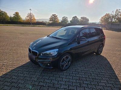 Gebraucht BMW 220 Gran Tourer Sport Line 192 PS (141 kW) 2017 Schwarz Van / Kleinbus