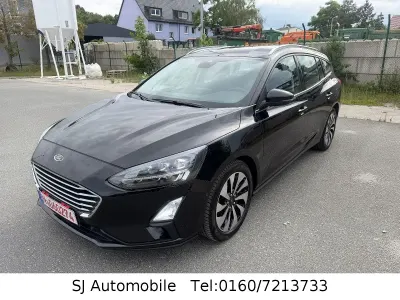Gebraucht Ford Focus Cool & Connect 120 PS (88 kW) 2021 Schwarz Kombi