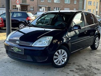 Gebraucht Ford Fiesta 69 PS (50 kW) 2005 Blau Kleinwagen