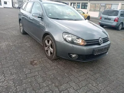 Gebraucht VW Golf VI 105 PS (77 kW) 2011 Grau Kleinwagen