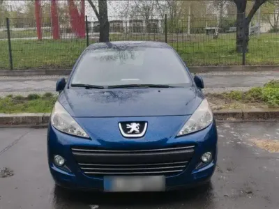 Gebraucht Peugeot 207 73 PS (53 kW) 2009 Blau Limousine