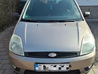 Brugt Ford Fiesta 80 HK (58 kW) 2004 Grå Hatchback