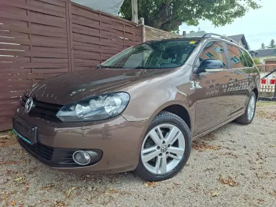 Gebraucht VW Golf VII Match 105 PS (77 kW) 2013 Braun Kombi