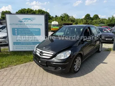 Gebraucht Mercedes B200 140 PS (102 kW) 2006 Schwarz Van / Kleinbus