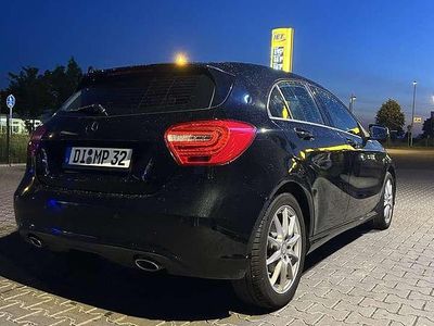 Gebraucht Mercedes A180 Urban 109 PS (80 kW) 2013 Limousine