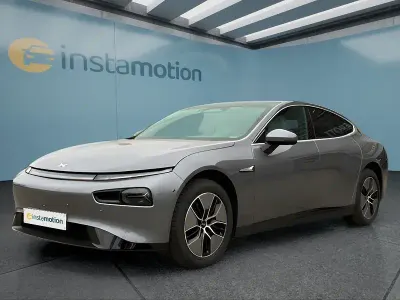 Nuova XPENG P7 202 kW (276 CV) 2026 Grigio Berlina
