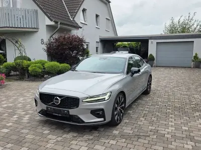 Gebraucht Volvo S60 Ultimate 250 PS (183 kW) 2024 Limousine