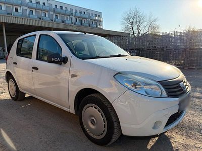 Usata Dacia Sandero 75 CV (55 kW) 2009 Bianco Utilitaria