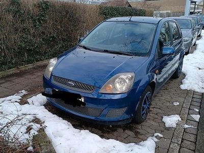 Blau Gebraucht 2007 Ford Fiesta Kleinwagen | 600 €