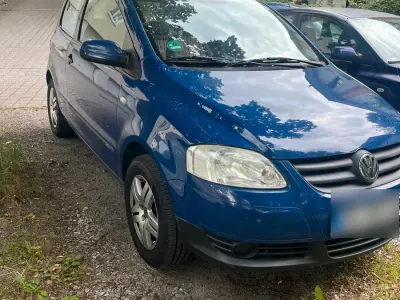 Gebraucht VW Fox 54 PS (39 kW) 2005 Blau Kleinwagen