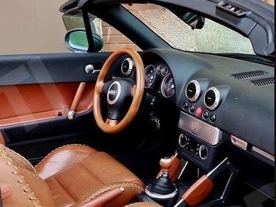 Grau Gebraucht 1999 Audi TT Roadster Design Cabrio | 6.400 € (Guter Preis)