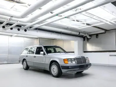 Gebraucht Mercedes 230 132 PS (97 kW) 1992 Silber Kombi