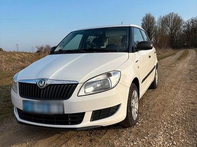 Gebraucht Skoda Fabia 86 PS (63 kW) 2013 Weiß Kleinwagen