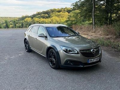 Gebraucht Opel Insignia Country Tourer 194 PS (142 kW) 2014 Andere farben Kombi