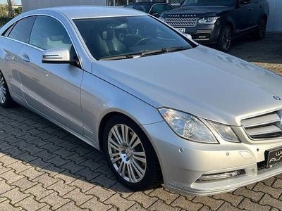 Silber Gebraucht 2011 Mercedes E200 Coupé | 13.500 € (Fairer Preis)