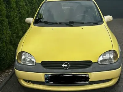 Gebraucht Opel Corsa Edition 65 PS (47 kW) 1999 Gelb Limousine