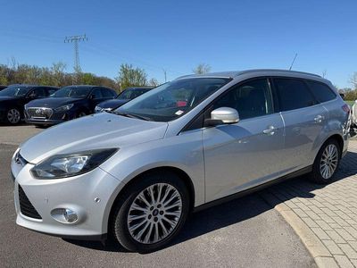 Usata Ford Focus Titanium 140 CV (102 kW) 2011 Argento Berlina