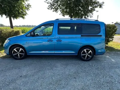 Gebraucht VW Caddy Maxi Style 122 PS (89 kW) 2022 Blau Van / Kleinbus