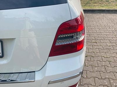 Gebraucht Mercedes GLK200 143 PS (105 kW) 2011 Weiß SUV