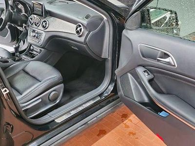 Gebraucht Mercedes GLA200 Style 156 PS (114 kW) 2014 Schwarz SUV