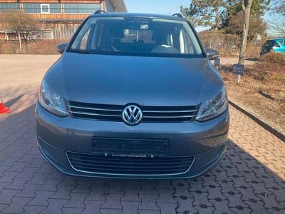 Gebraucht VW Touran 105 PS (77 kW) 2011 Grau Van / Kleinbus
