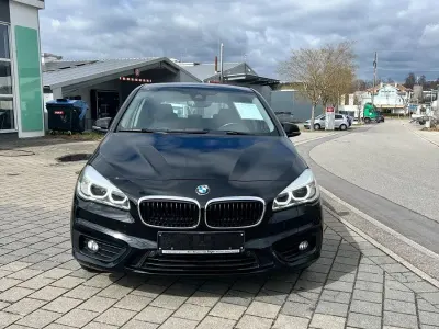 Gebraucht BMW 218 Active Tourer 136 PS (100 kW) 2016 Schwarz Van / Kleinbus