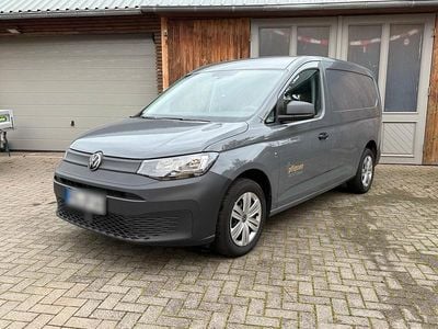 Second-hand VW Caddy 102 CP (75 kW) 2023 Monovolum