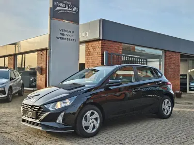 Neu Hyundai i20 90 PS (66 kW) 2026 Schwarz Kleinwagen