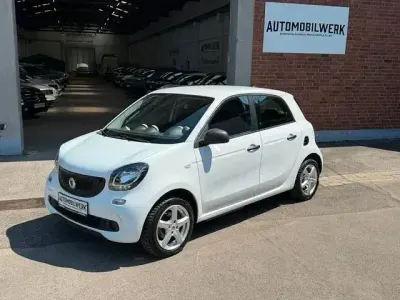 Gebraucht Smart ForFour Electric Drive 60 kW (82 PS) 2018 Weiß Kleinwagen