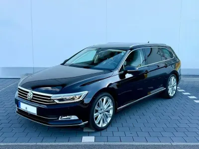 Gebraucht VW Passat Highline 220 PS (161 kW) 2018 Schwarz Kombi