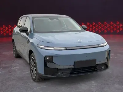 Neu Leapmotor B10 160 kW (218 PS) 2026 Blau SUV