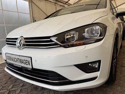 Weiß Gebraucht 2016 VW Golf Sportsvan Allstar Van / Kleinbus | 12.999 € (Fairer Preis)