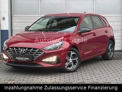 Gebraucht Hyundai i30 Edition 159 PS (116 kW) 2021 Rot Limousine